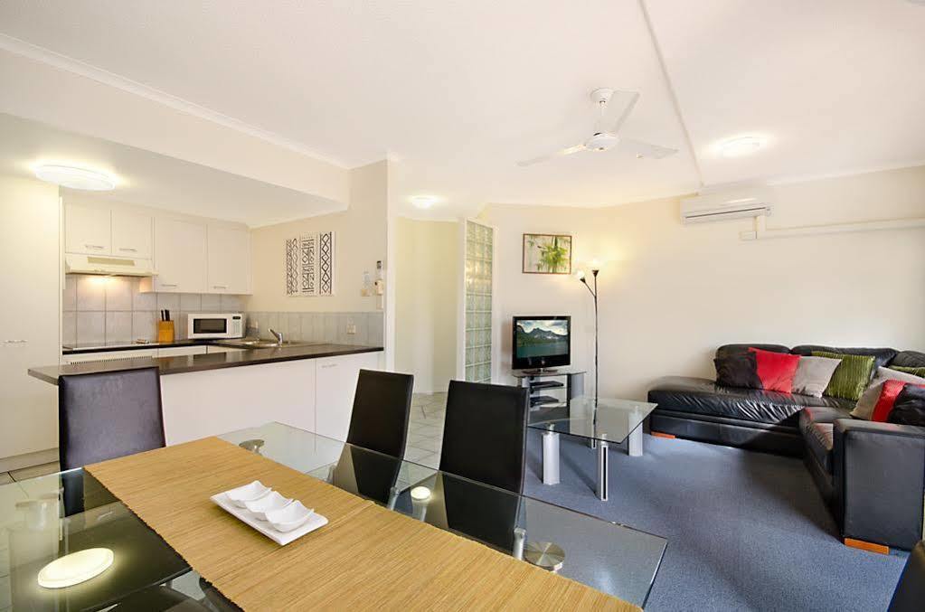 מרוצ'ידור Reflections Holiday Apartments מראה חיצוני תמונה